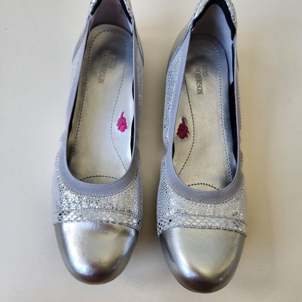 Ros Hommerson Ronnie Silver Shiny Metallic Ballet Flats Glam Feminine Party 7.5